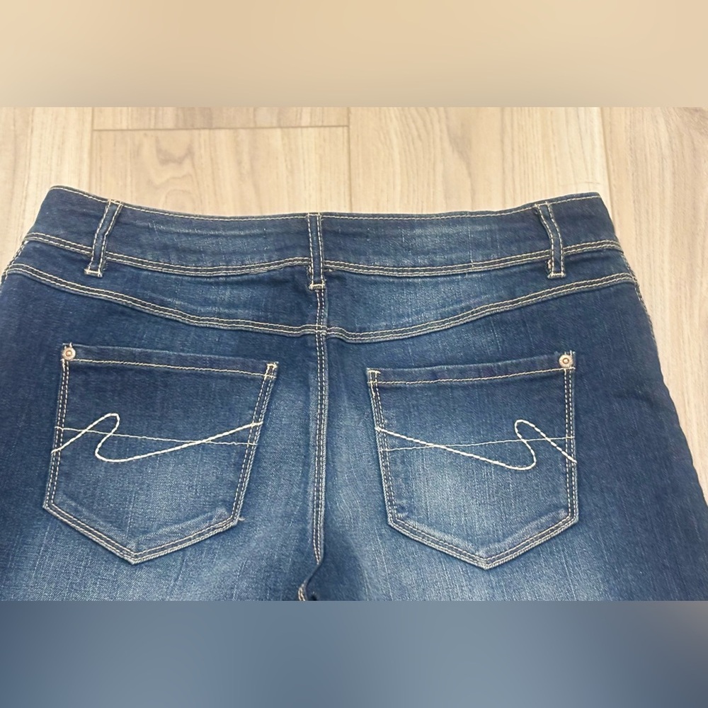Est. 1946 Denim Shorts - Picture 5 of 8